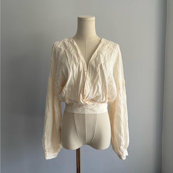 ASTR Tie-Back Shirt – White – Size M – Excellent Used Condition - Picture 1 of 7